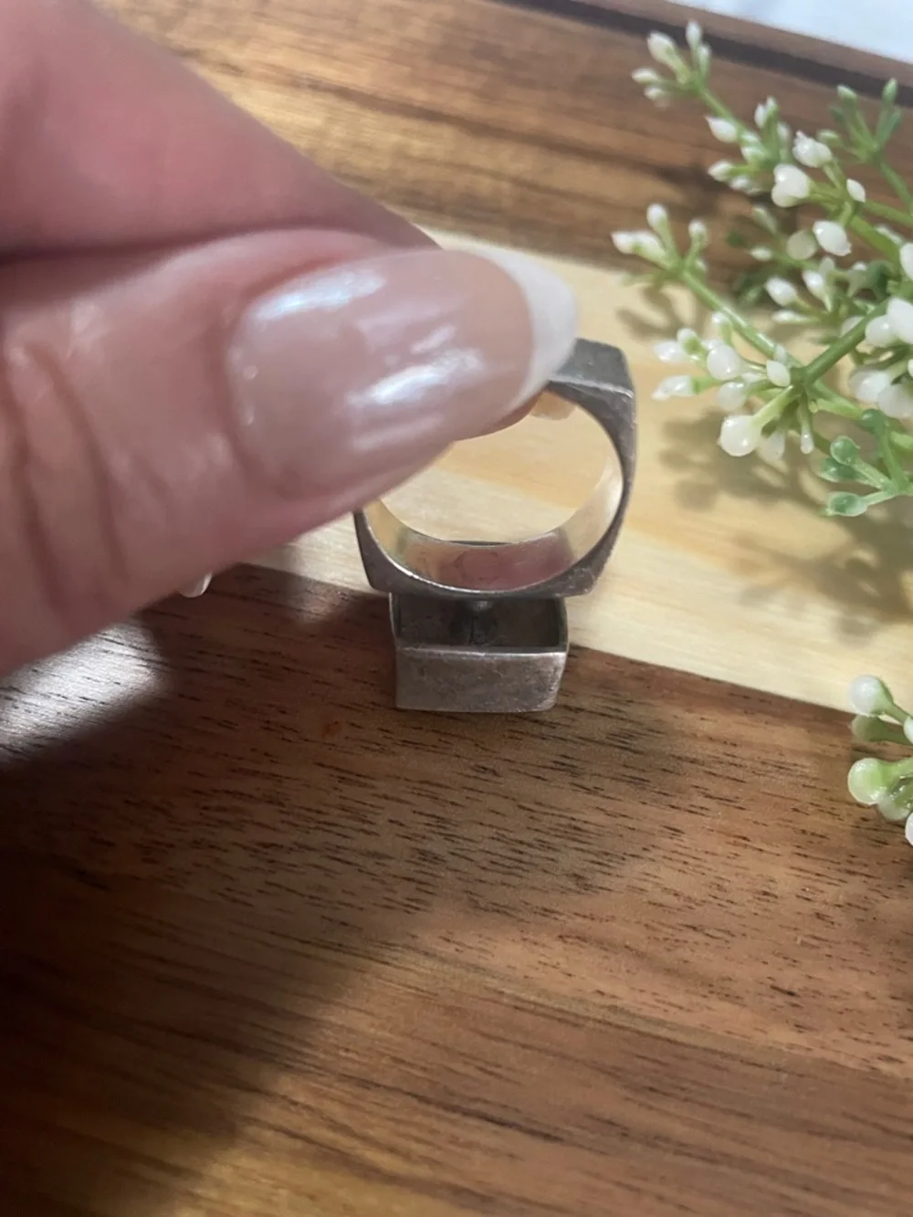 Silver Ring with Dark Blue Inlay - Electronics Wearables Accessory